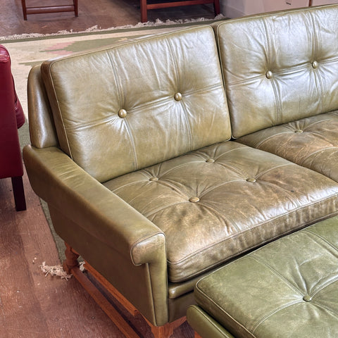 Svend Skipper Loveseat w/ Ottoman