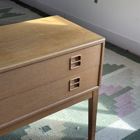 Compact Oak 2-Drawer Unit